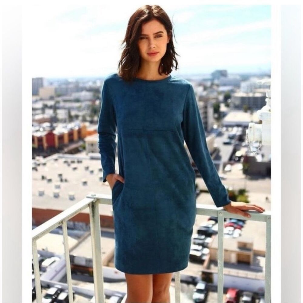 JOH Aurora Crew Neck Long Sleeve Blue Faux Suede Dress sz M EUC Pockets!